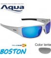 Les lunettes sont de couleur bleue